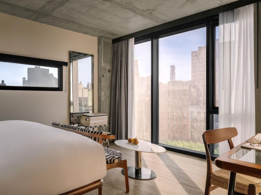 The Merchant Hotel Lower East Side Room Type - Deluxe King