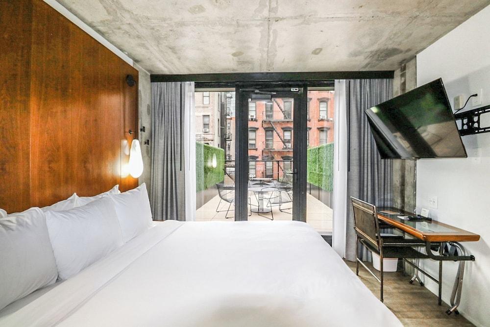 The Merchant Hotel Lower East Side Room Type - Grand Terrace Room