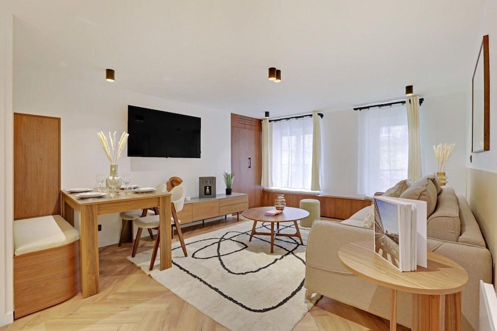 Welcoming & Charming Apartment - 1br/4p - Palais-royal - Tap to explore photos
