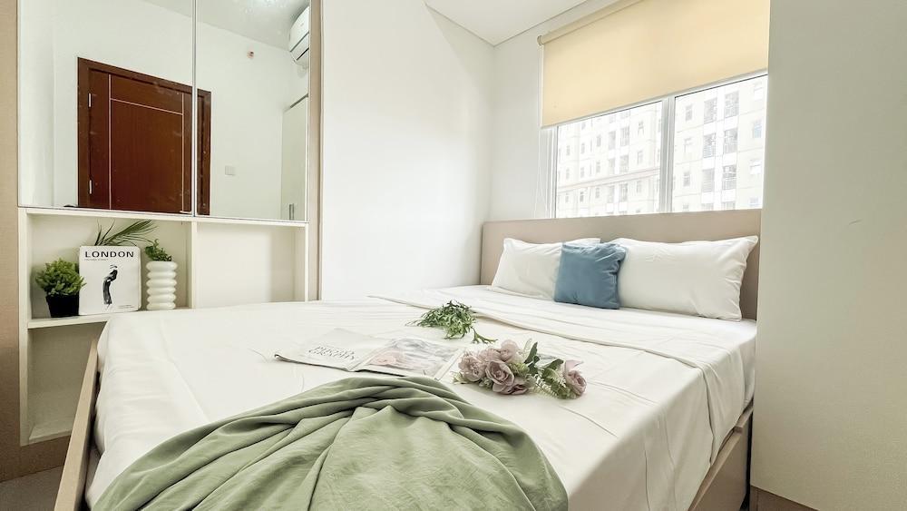 Restful 2Br At Vittoria Residence Apartment