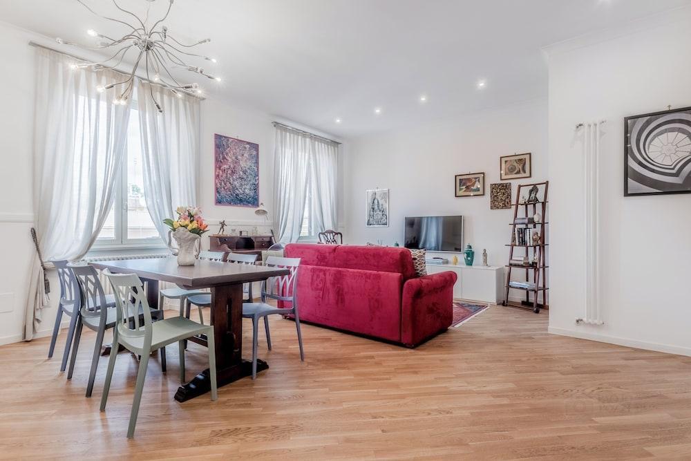 Vatican Luxury Two Bedroom Apartment - Tap to explore photos