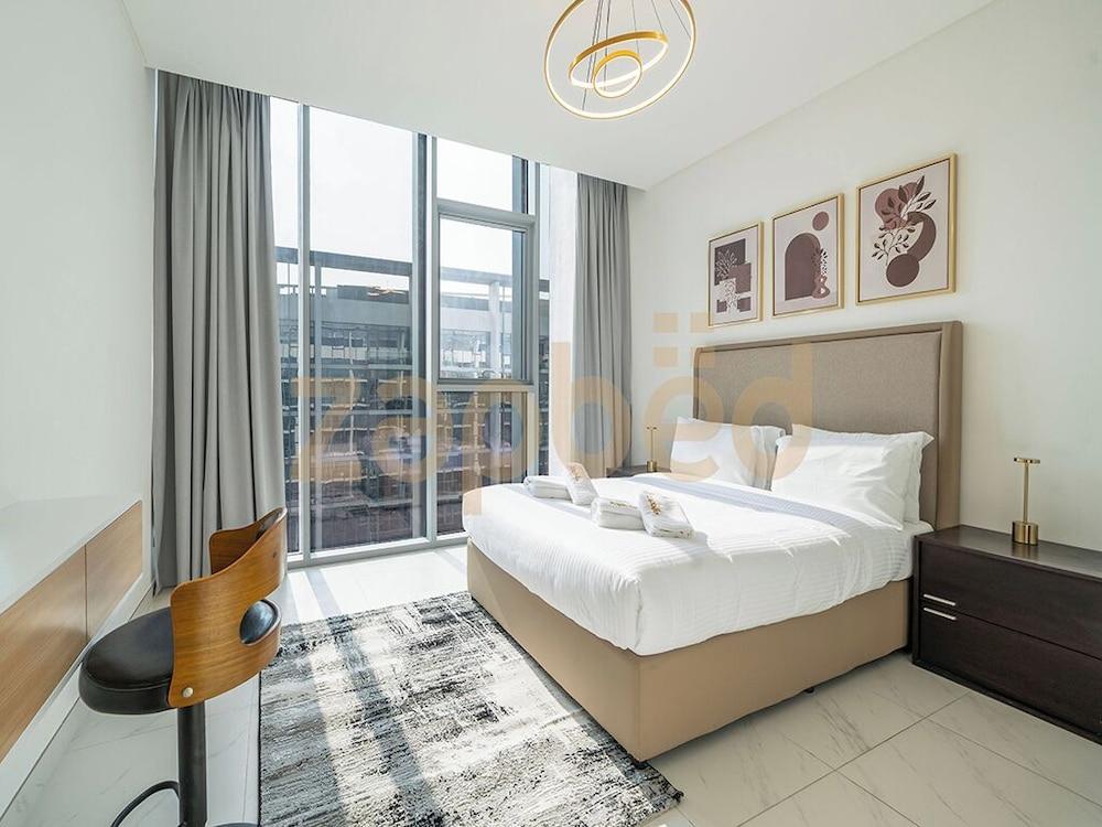 Zapbed-1 BR in District One Residence 16 - Tap to explore photos