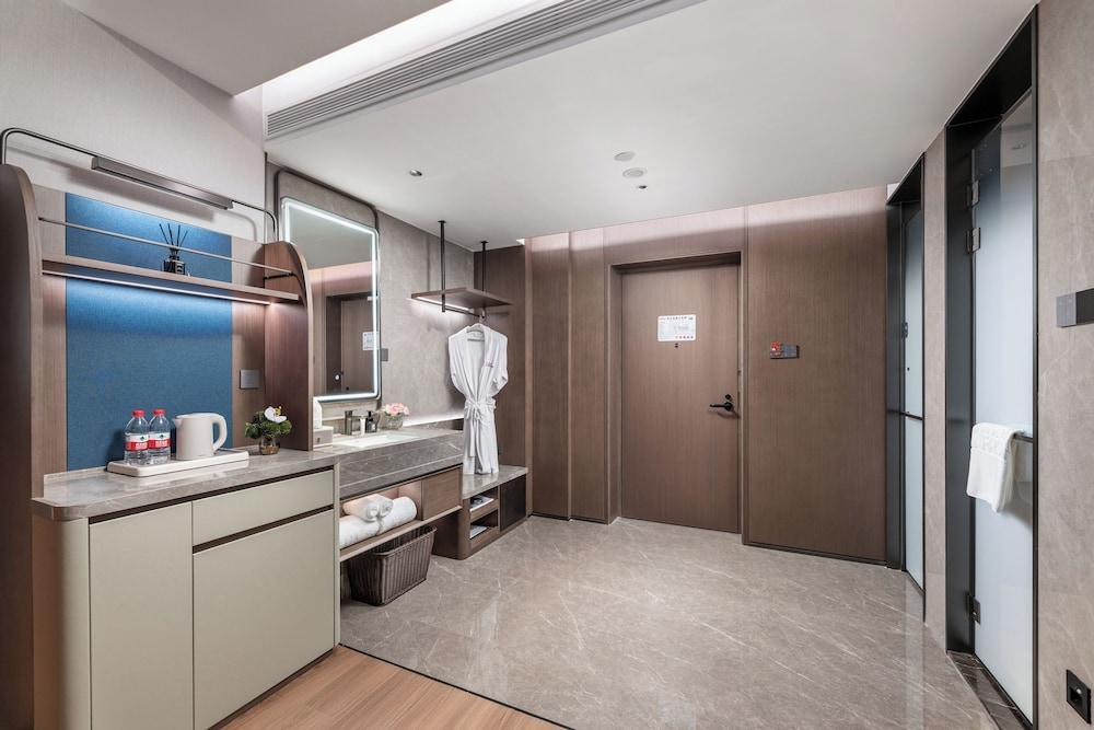 From·K Hotel Pazhou Room Type - Standard Double Room