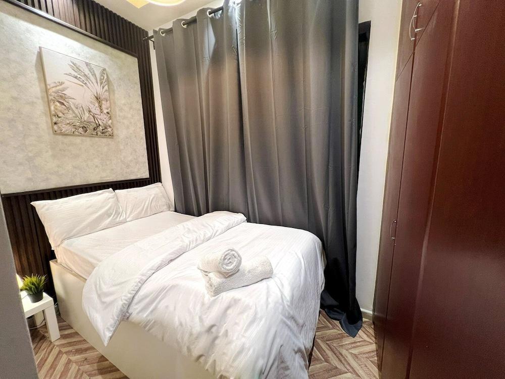 Attraction Partition Room in Tecom Room Type - Economy Double Room, Balcony, City View