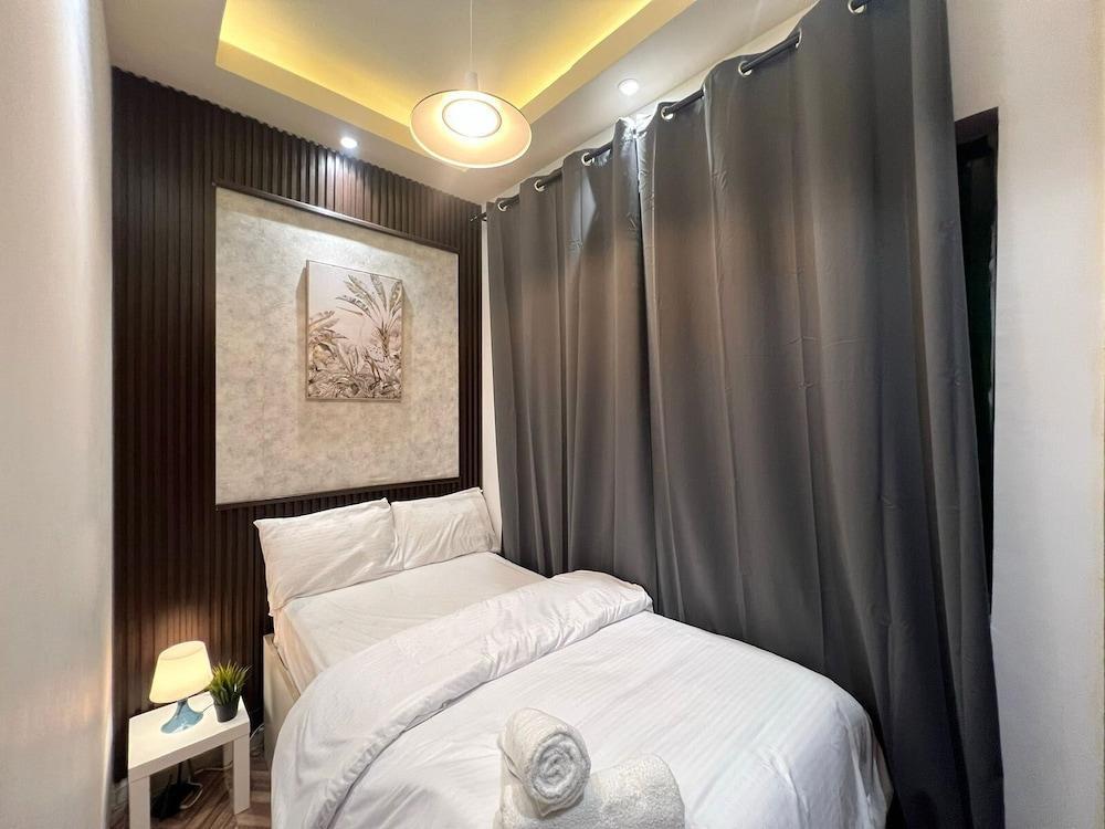 Attraction Partition Room in Tecom Room Type - Economy Double Room, Balcony, City View