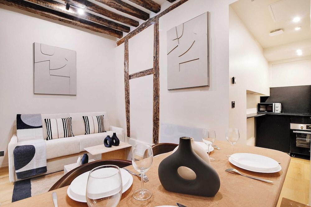 Modern Apartment - 1br/4p - Sentier/grand Rex - Tap to explore photos