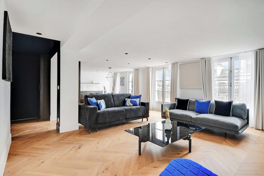 Exceptional Apartment - 4br/10p - Madeleine - Tap to explore photos