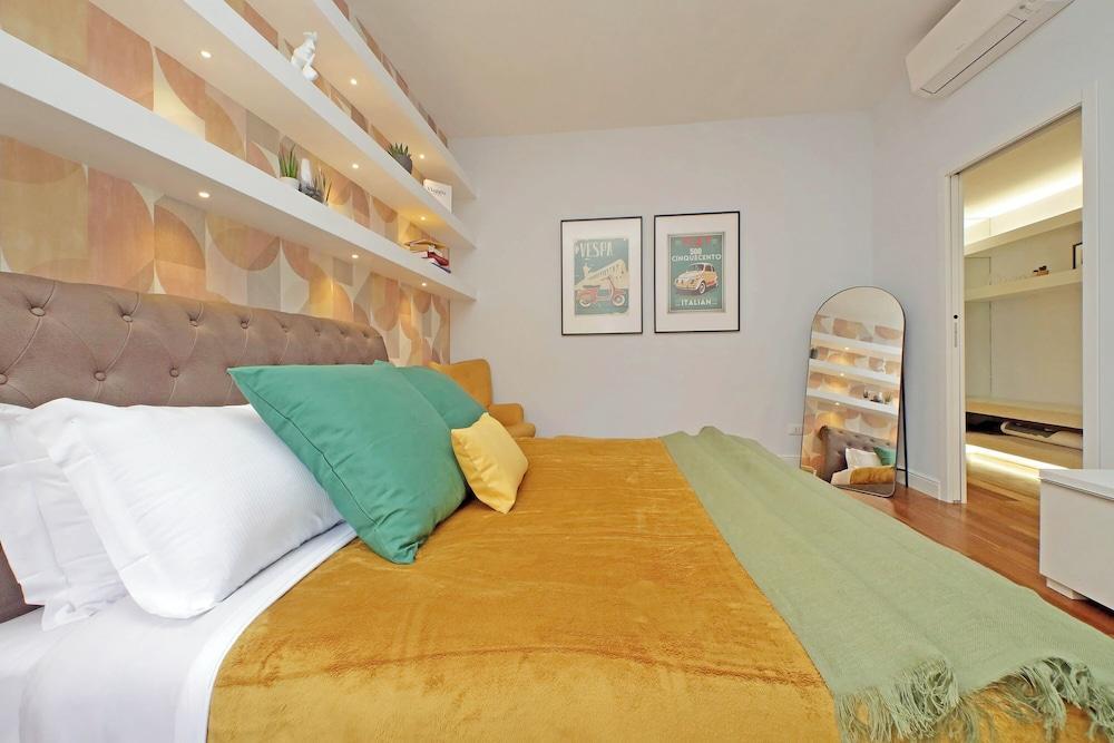 Stylish 3 bedrooms flat near Vatican - Tap to explore photos