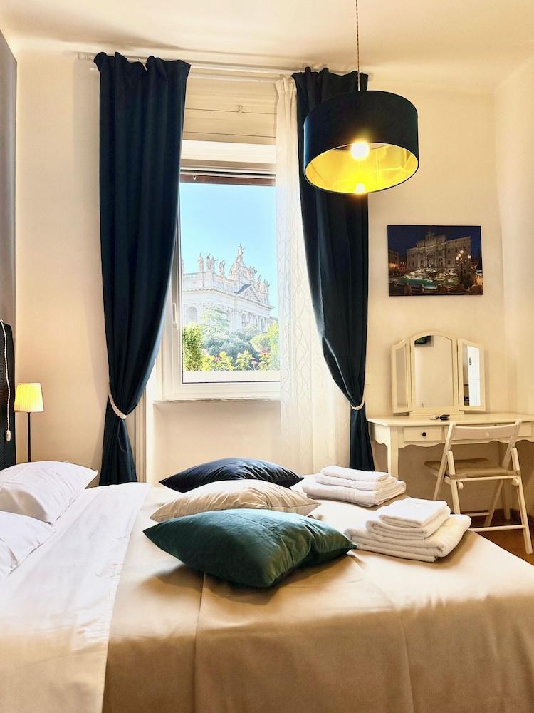 Vacanze Romane Basilica Room Type - Panoramic Apartment, City View Vacanze Romane Basilica Room Type - Panoramic Apartment, City View