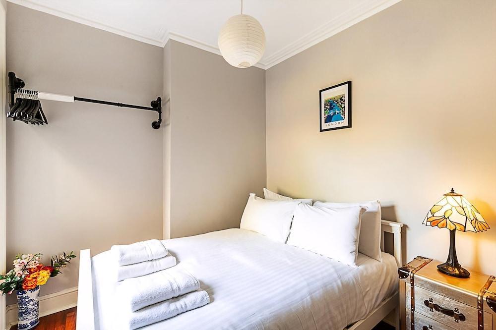 Chic Garden Flat in Leafy Ealing