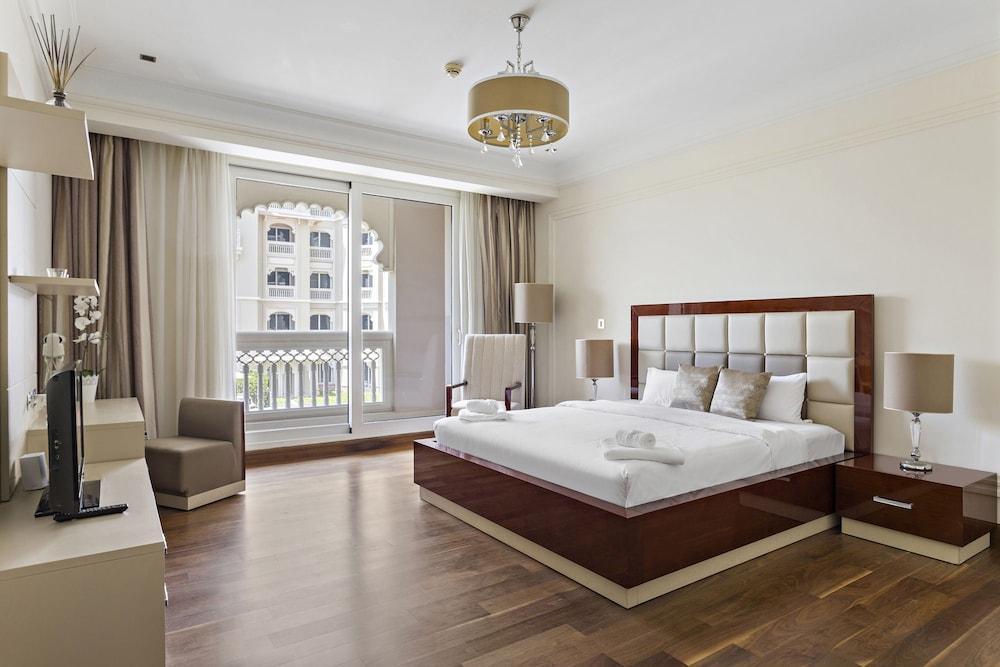 Granduer Residences - C106 1BD