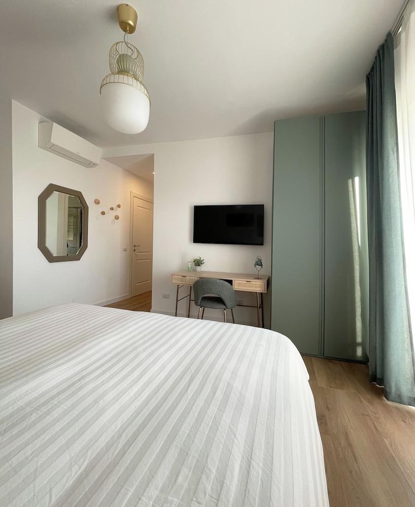 B&B Domus Teano - Tap to explore photos