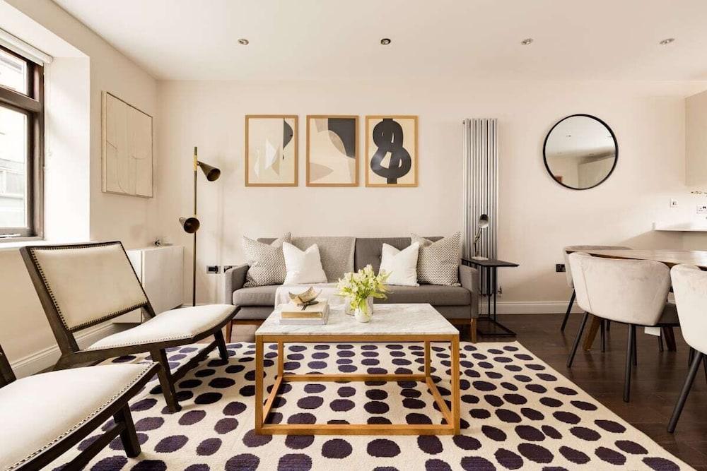 The Belsize Park Escape - Modern 2bdr Apartment - Tap to explore photos