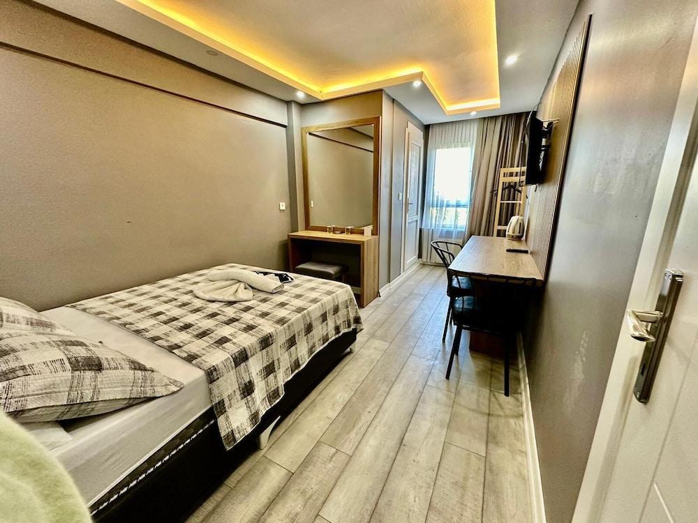 hb suite Room Type - Studio Suite, City View