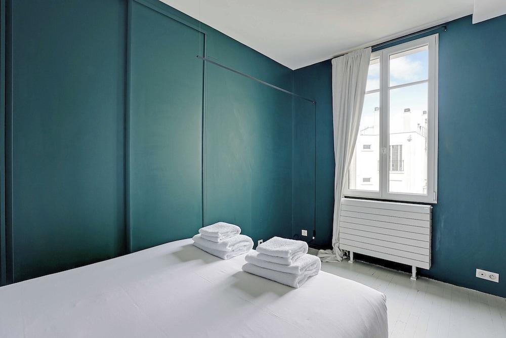 Comfortable Apartment-1br/4p-place du Trocadero - Tap to explore photos