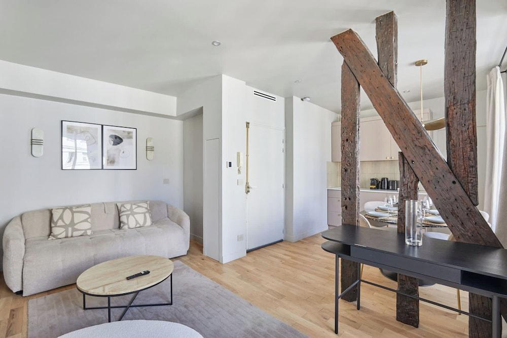 Charming 1bdr AC Le Marais Centre de Paris - Tap to explore photos