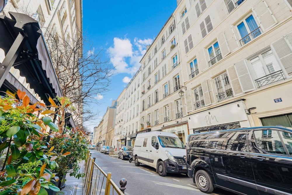 Appartement Central 2bdr - 6P le Marais - Tap to explore photos