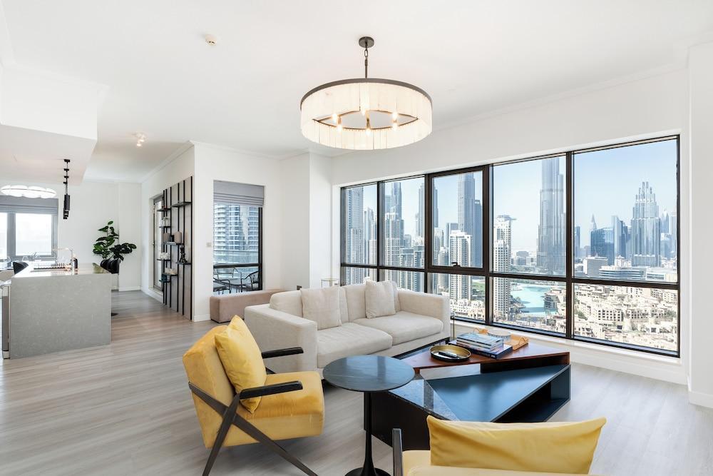 South Ridge - Mint Stay Room Type - Apartment, 3 Bedrooms, City View