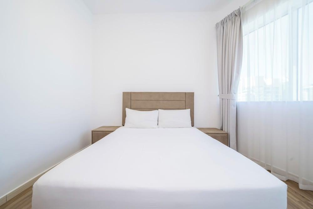 Spacious 4BR in Horizon Tower Marina - Tap to explore photos