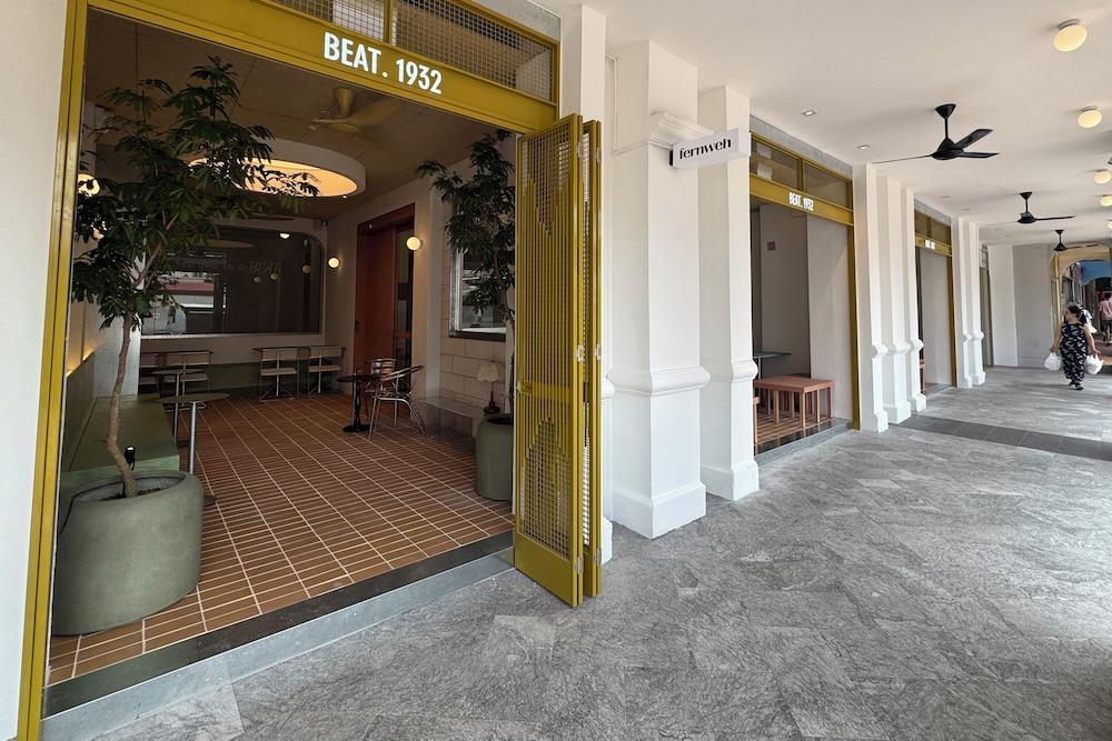 BEAT. 1932 Hostel at Chinatown - Tap to explore photos
