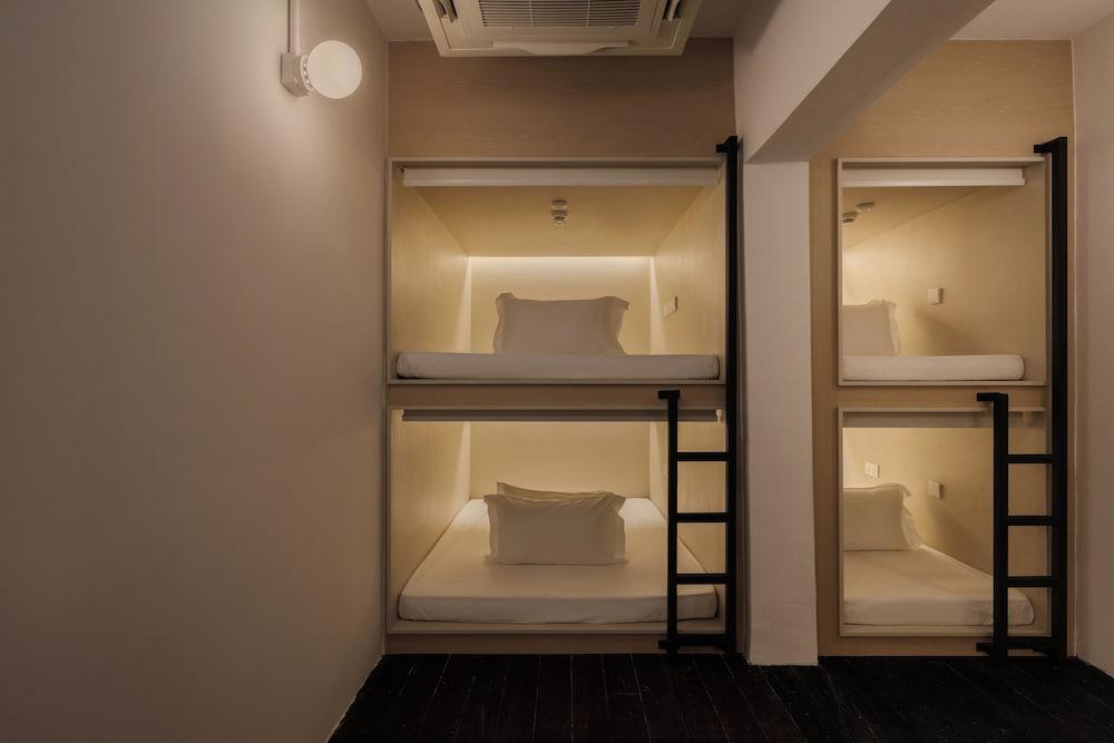 BEAT. 1932 Hostel at Chinatown Room Type - Romantic Shared Dormitory, Mixed Dorm BEAT. 1932 Hostel at Chinatown Room Type - Romantic Shared Dormitory, Mixed Dorm