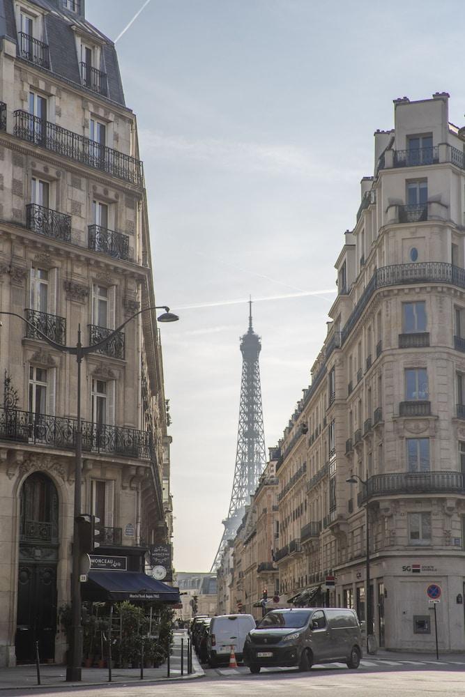 Luxury 4 Bed Residence - Next to Arc de Triomphe - Tap to explore photos