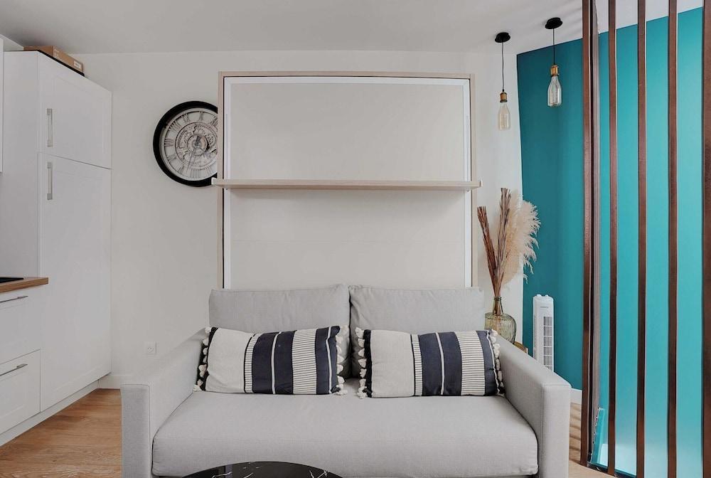 Cosy Apartment With 2 Rooms in Marais - Tap to explore photos