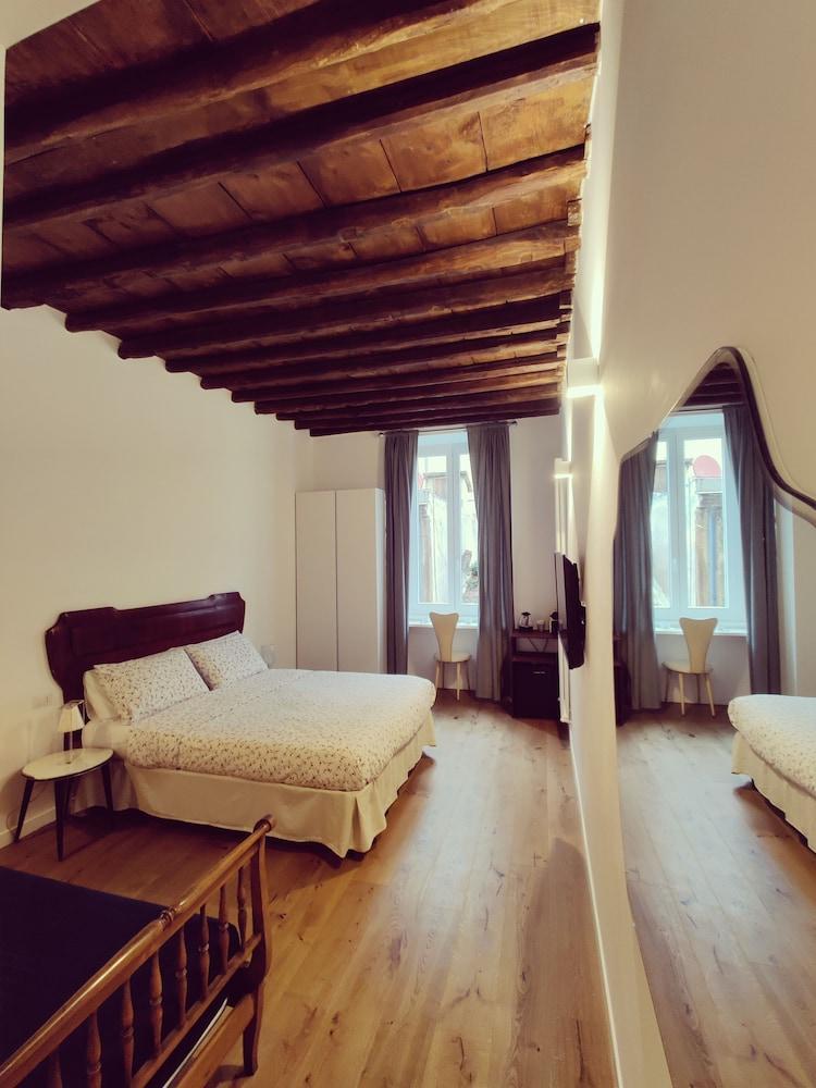 Roman Forum Rooms Room Type - Camera Lusso Orazio