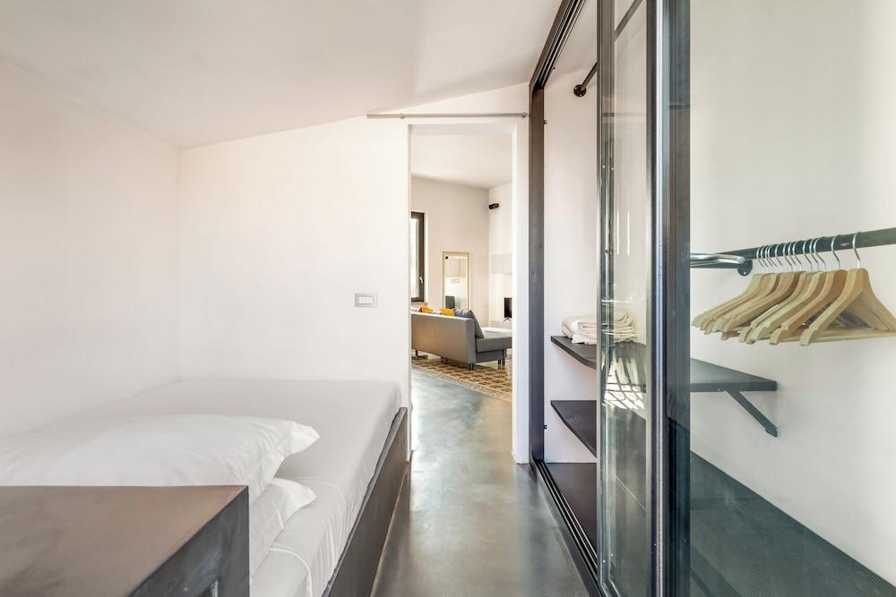 Monteverde Apartments - Tap to explore photos