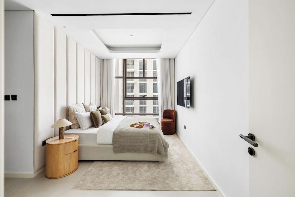 Upscale 3BR Maid Near Dubai Mall