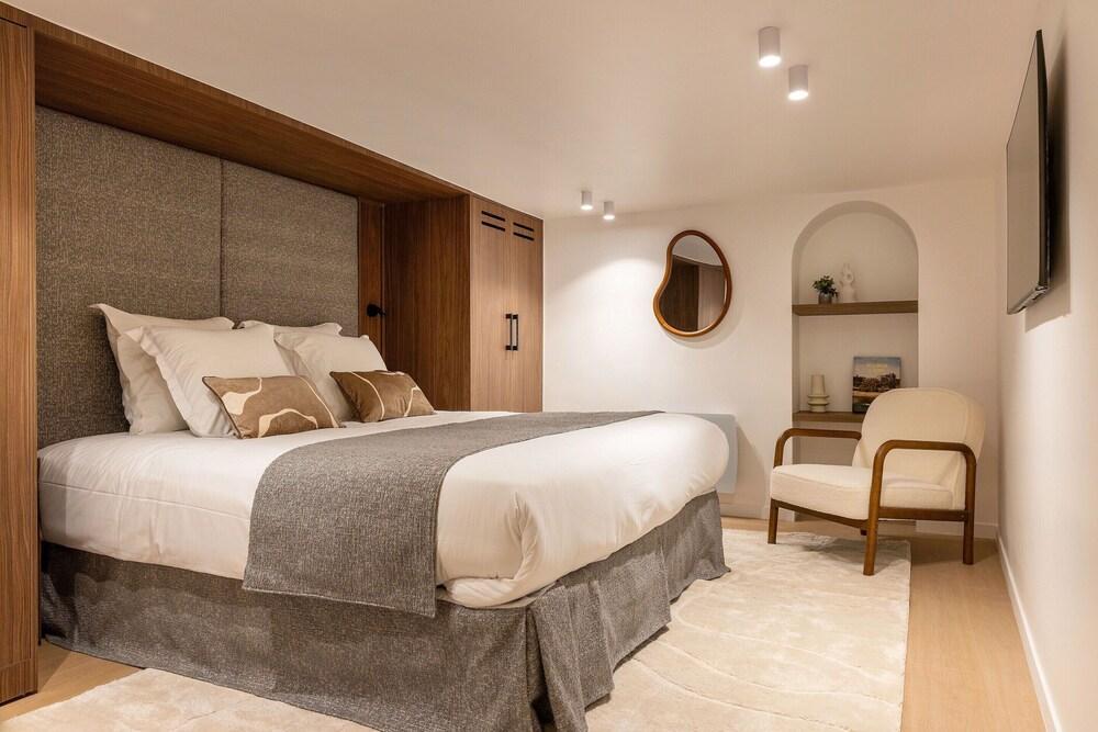 Luxury Apartment -2br-6p- Musee du Louvre - Tap to explore photos