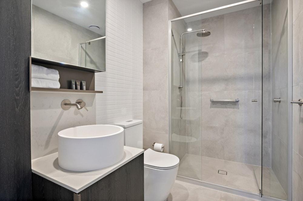 Stylish City-view Apartment With Amenities - Tap to explore photos