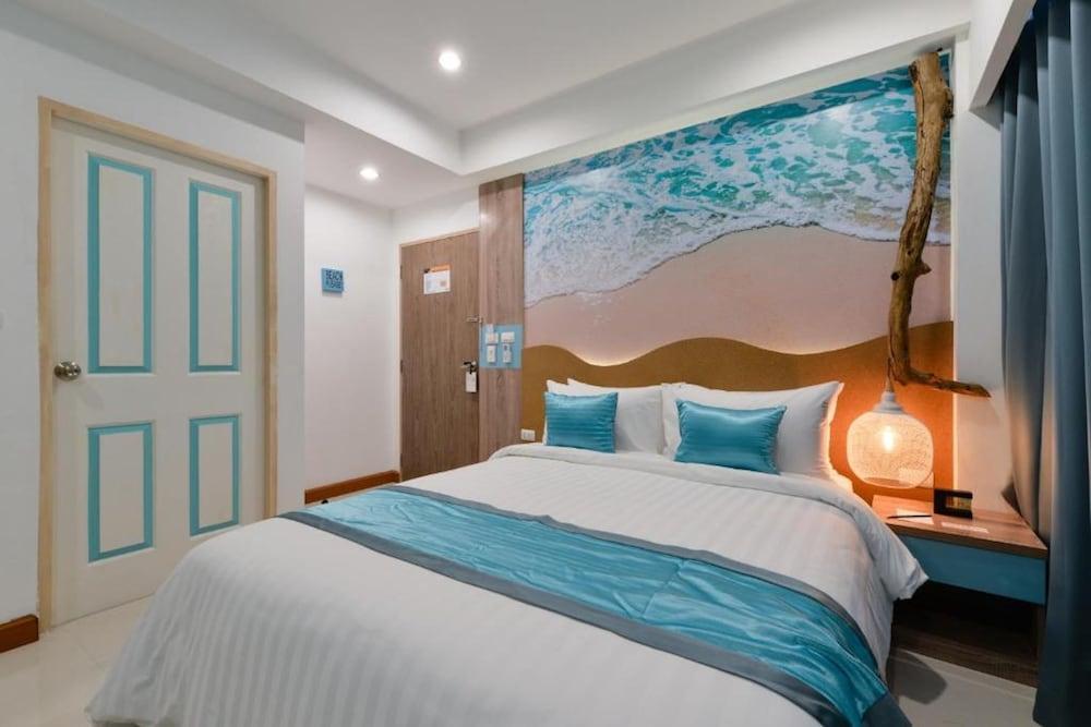 Jomtien Beach Sleep Inn - Steps from Beach & Market Room Type - Superior Double or Twin Room