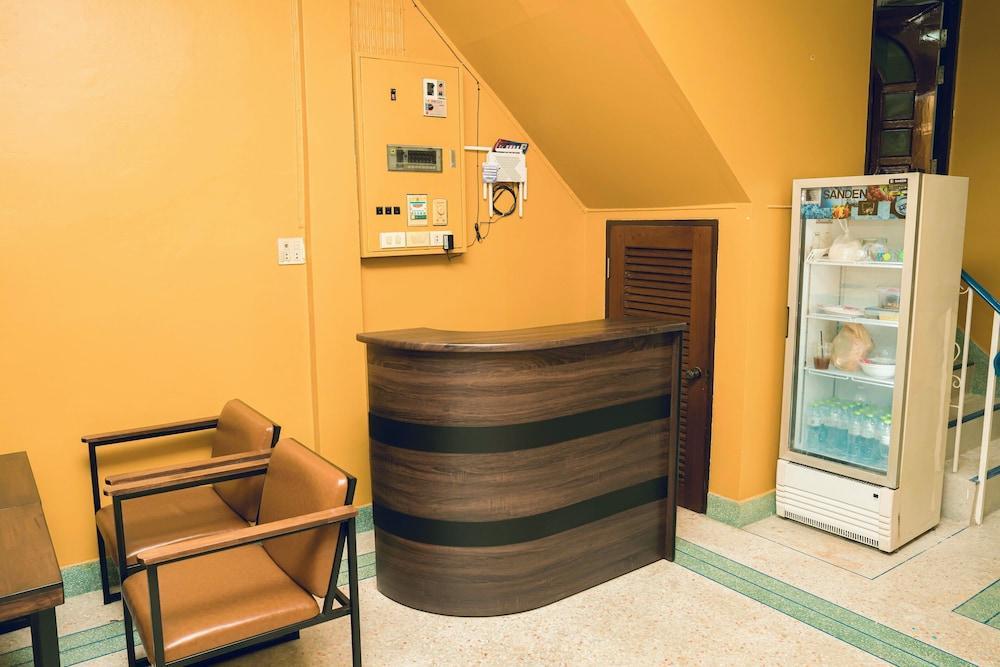 Comfy Corner Hostel - Tap to explore photos