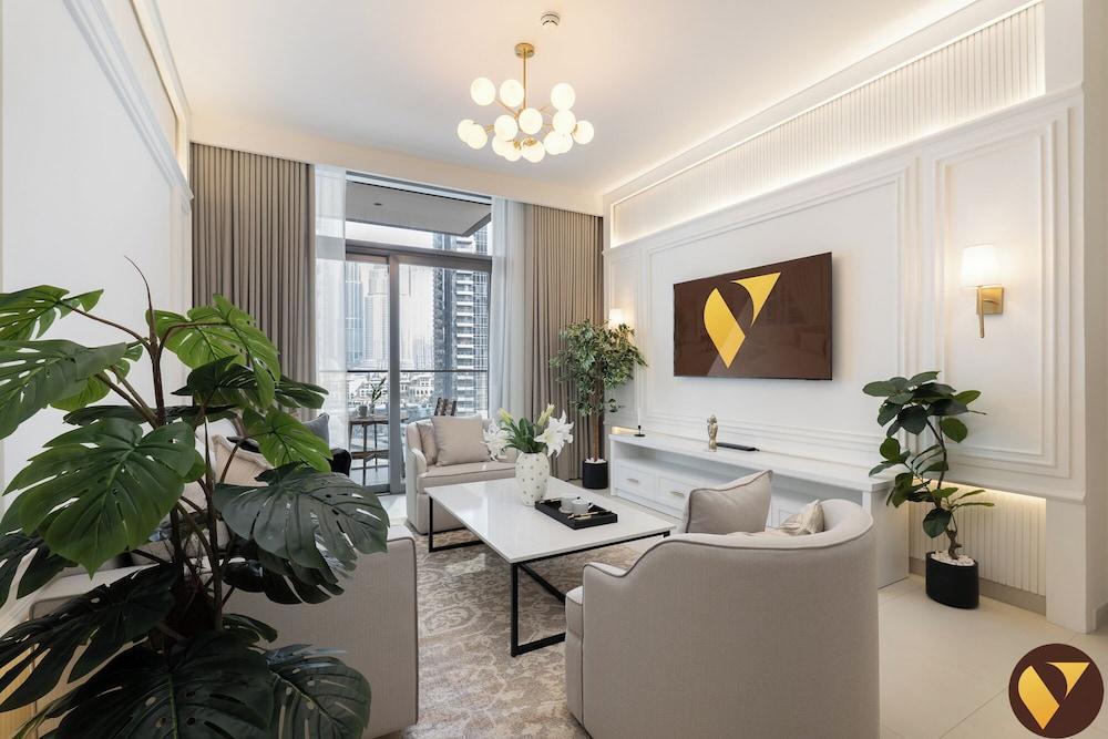 Vogue| Burj Crown near Dubai Mall | Burj Khalifa Room Type - Luxury Apartment, 4 Bedrooms, Balcony, City View