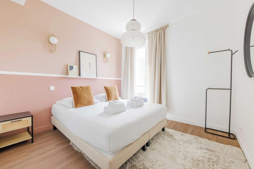 Cosy Apartment Le Bon Marche - Tap to explore photos