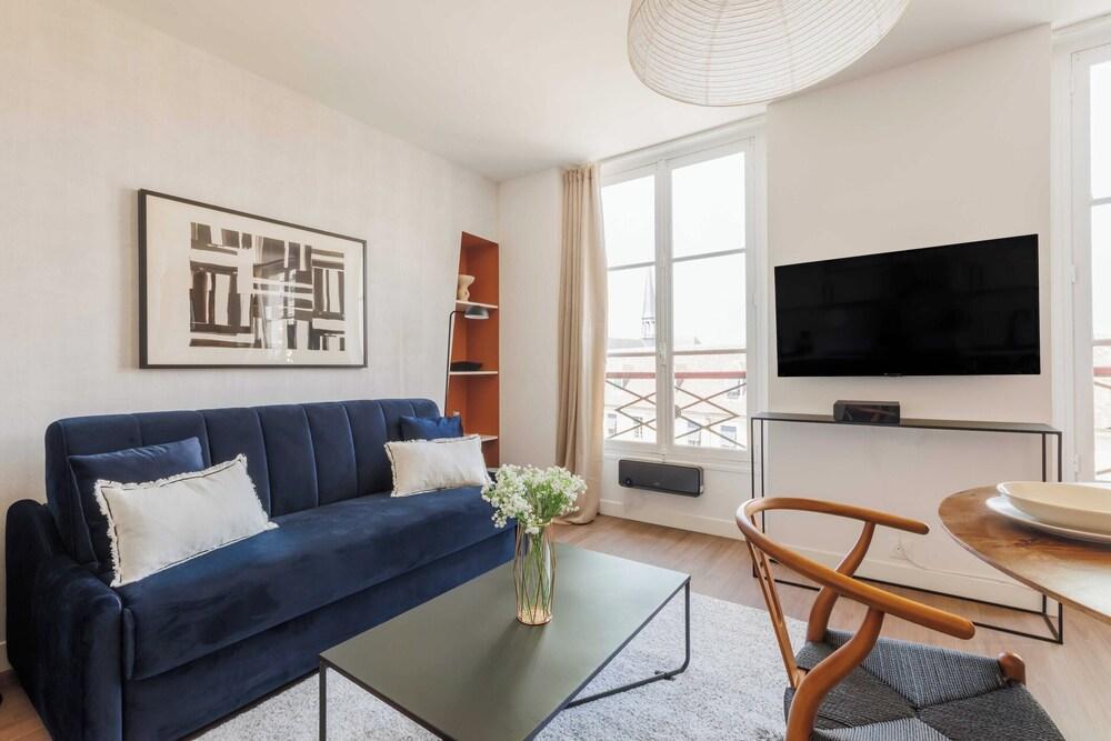 Cosy Apartment Le Bon Marche - Tap to explore photos