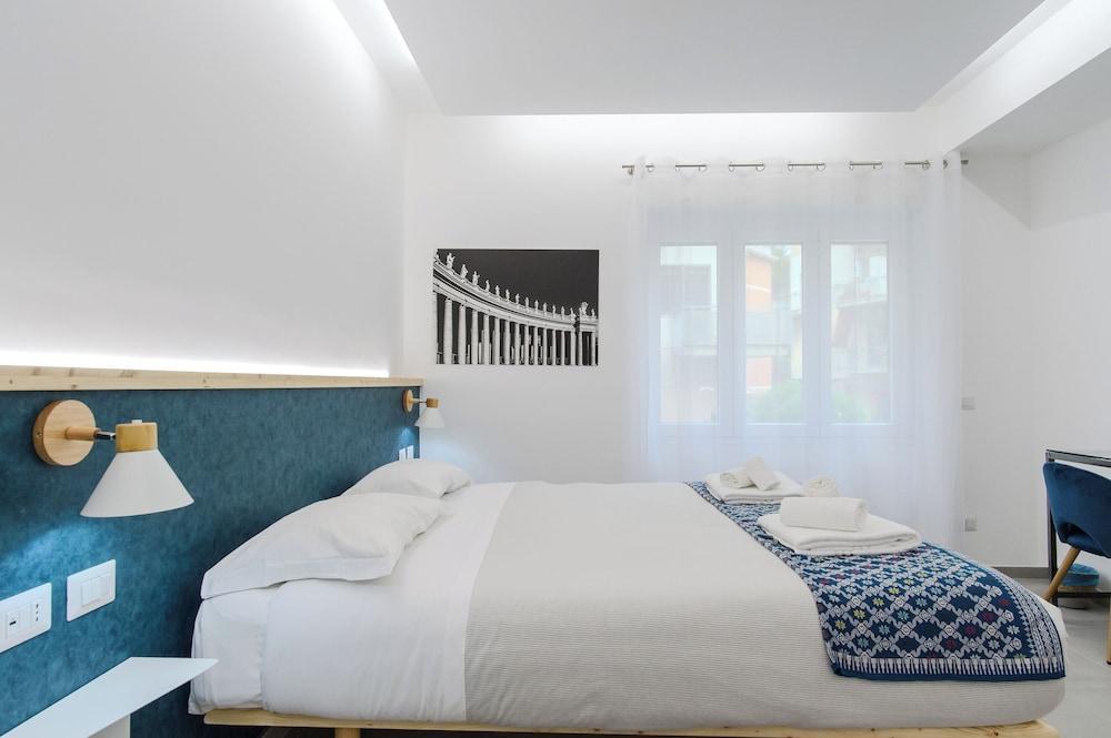 Domus Suites Room Type - Double Room