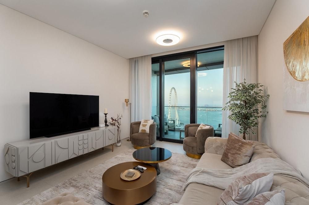 Elegant Address JBR 3BR w Beach Accesss