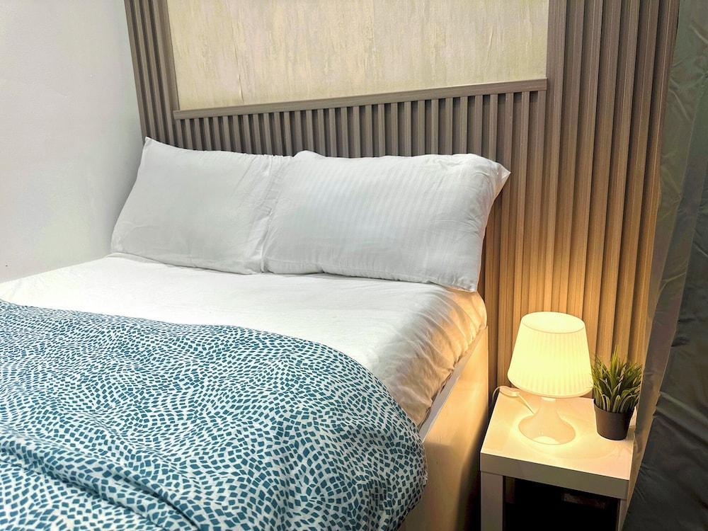 Fantastic Partition Room in Tecom Room Type - Economy Double Room, Balcony, City View