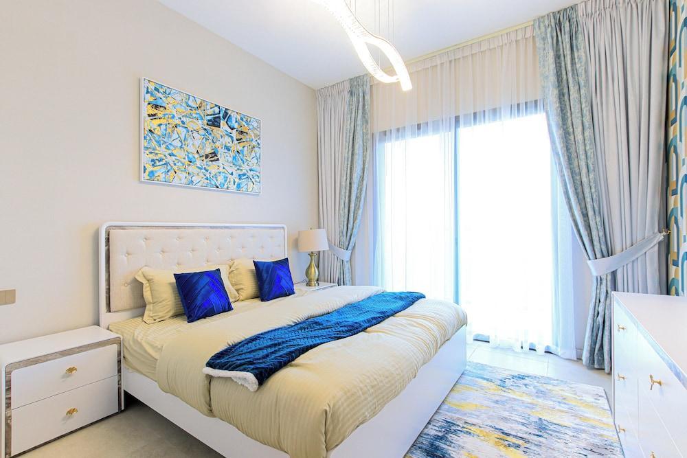 Luxurious 2BR Maids Eleganz Apt