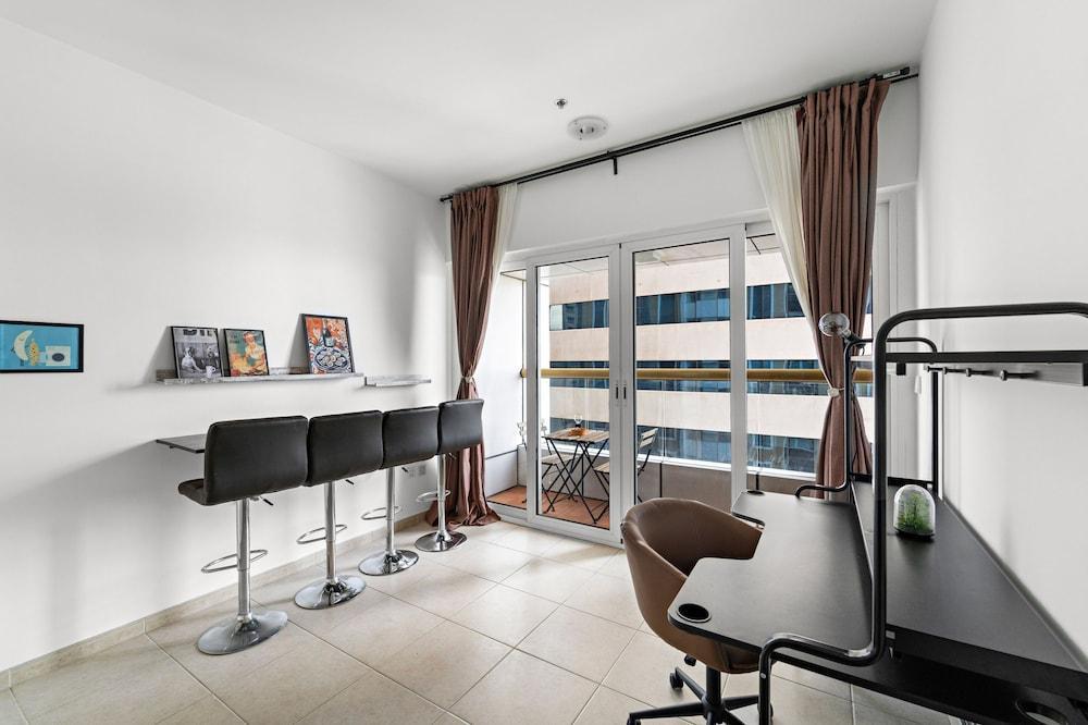 Elite Residence - 1205 2BD - Tap to explore photos