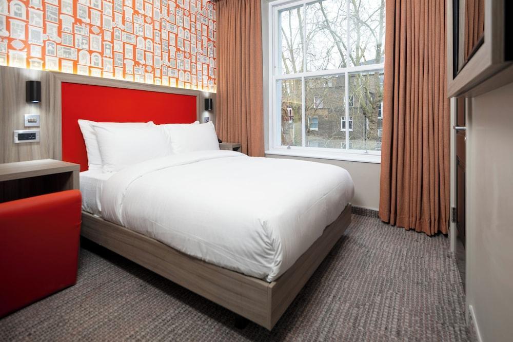 Brit Hotels Earls Court Room Type - Deluxe Double Room