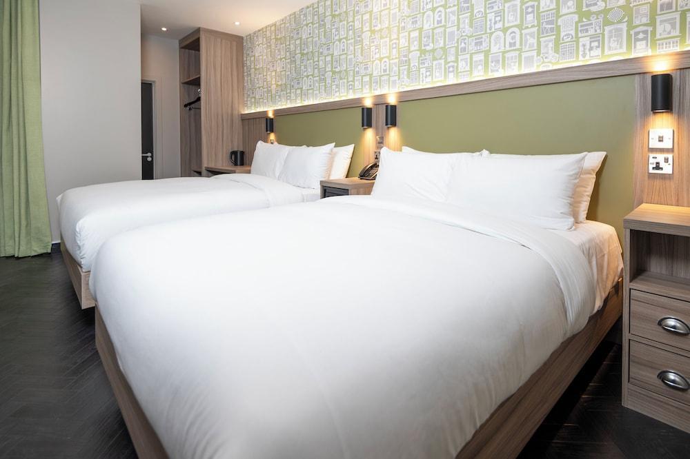 Brit Hotels Earls Court - Tap to explore photos