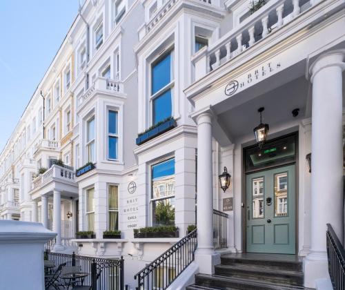 Brit Hotels Earls Court - Tap to explore photos