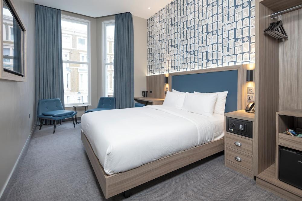 Brit Hotels Earls Court Room Type - Superior Room