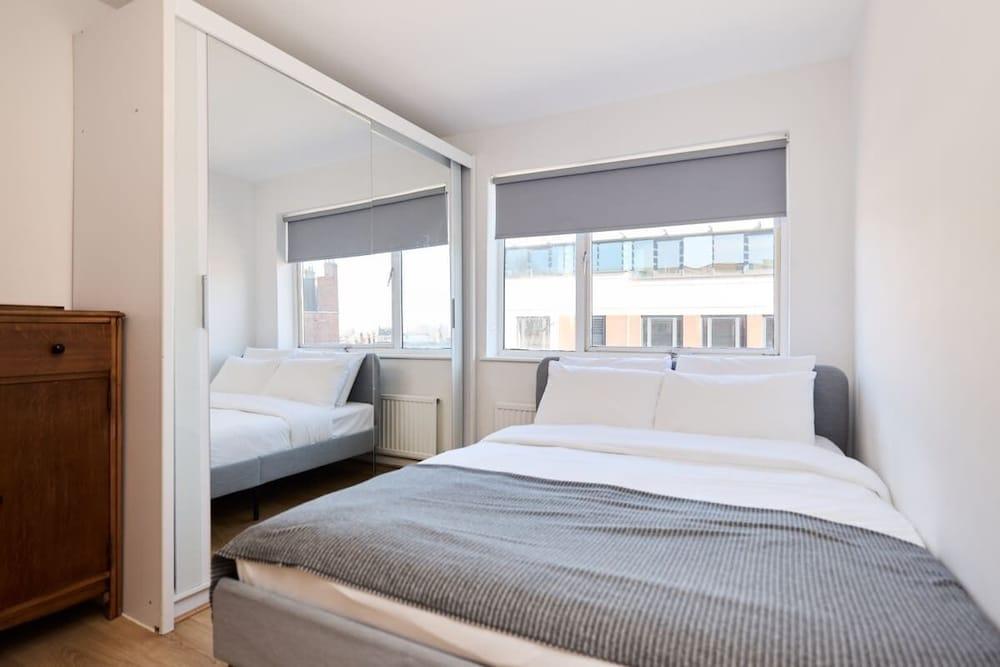 The West Hampstead Base - Central 2bdr Apartment - Tap to explore photos