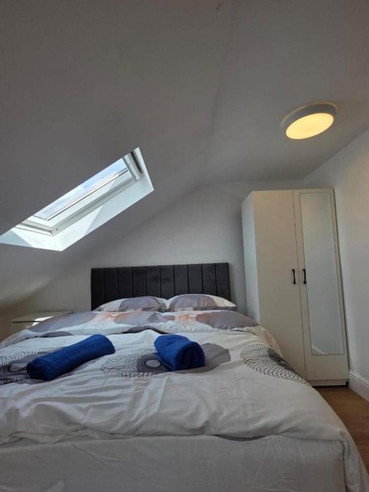 OYO Dorset House At Upton Park Room Type - Standard Double Studio
