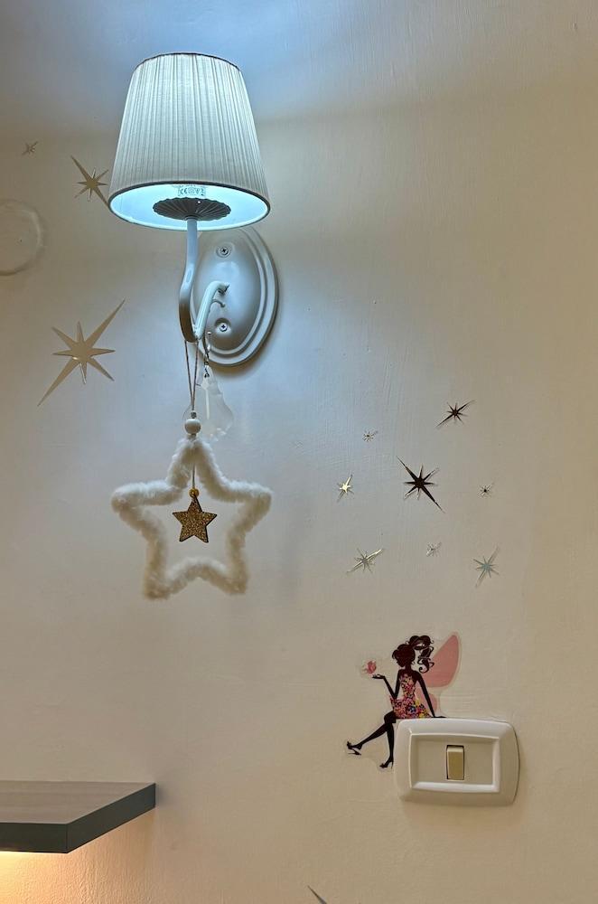 Roma Stellata Guest House - Tap to explore photos