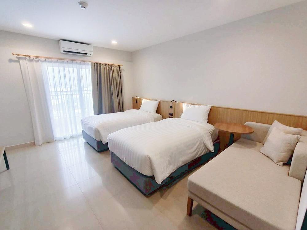 Manditel North Pattaya Room Type - Deluxe Twin Room